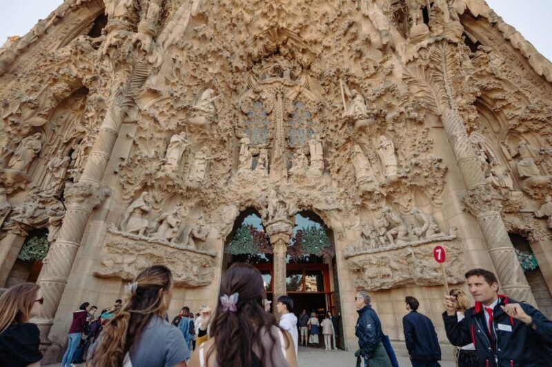Barcelona: Sagrada Familia Tour w/Skip-the-Line Entry Ticket - Authentic Traveler Feedback