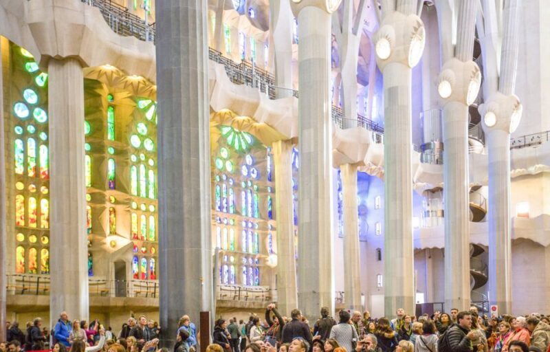 Barcelona: Sagrada Familia with Towers and Park Güell Tour - Key Points