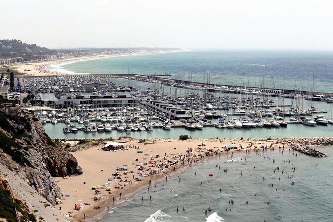 Barcelona Sailing Cruise with Light Snacks and Open Bar - A Relaxing Way to See Barcelona: The Sailing Cruise Experience