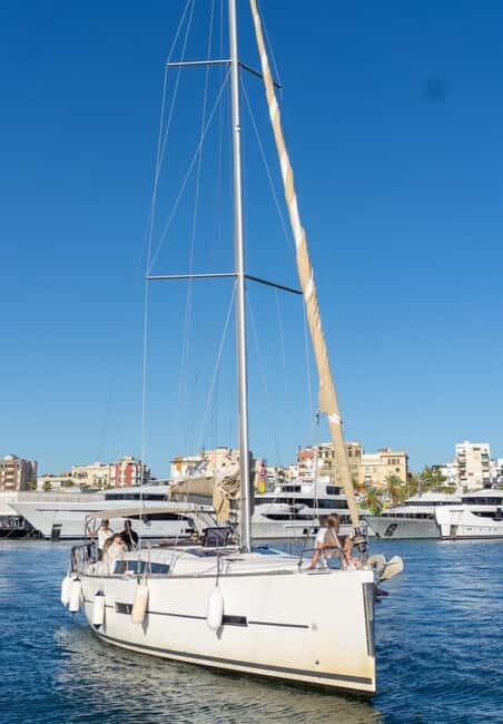 Barcelona Sailing Express - 1 Hour Harbor Tour - Key Points