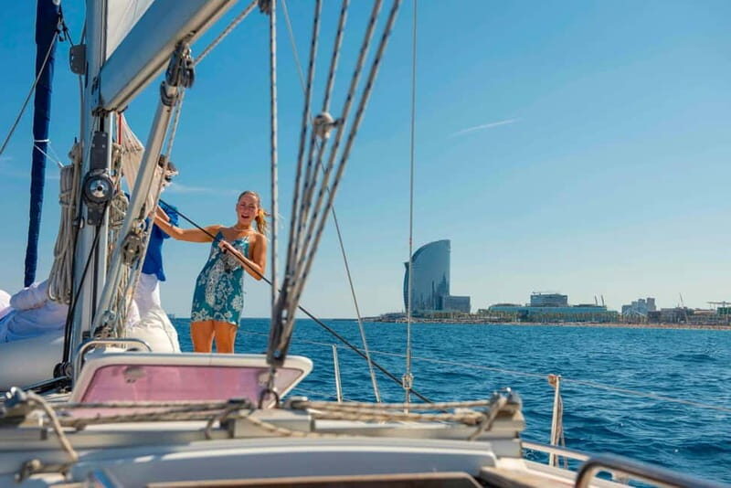 Barcelona: Sailing Tour with Young Local Captain & Drinks - Key Points