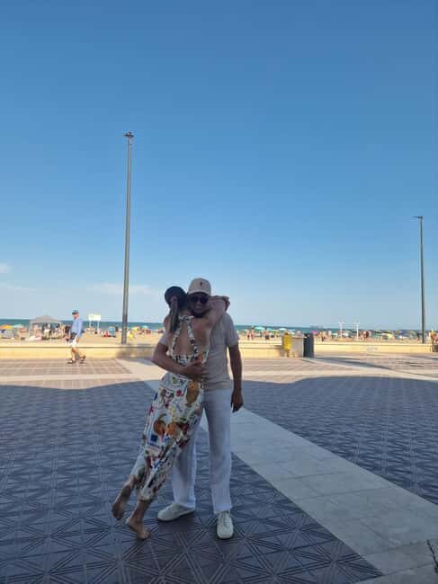 Barcelona: Salsa Class by the Beach - FAQ