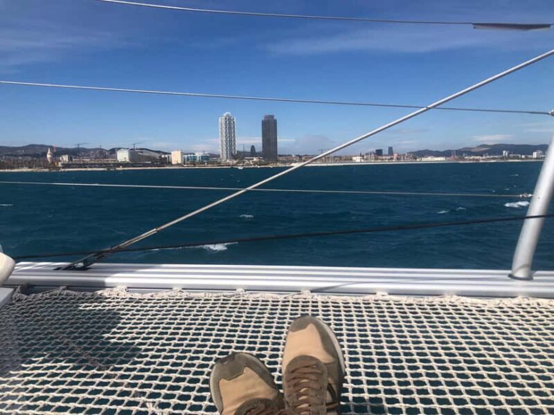 Barcelona: Shared cruise on a catamaran Drink+Local Tapa - FAQ