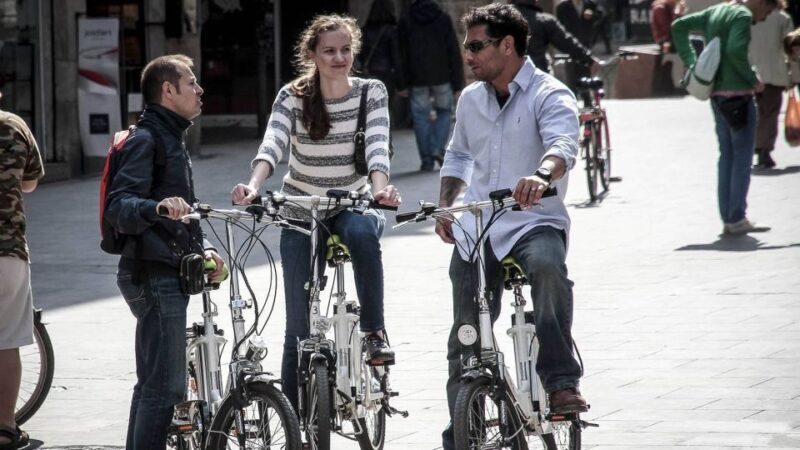 Barcelona: Small Group or Private Bike Tour - Authentic Experiences and Honest Feedback