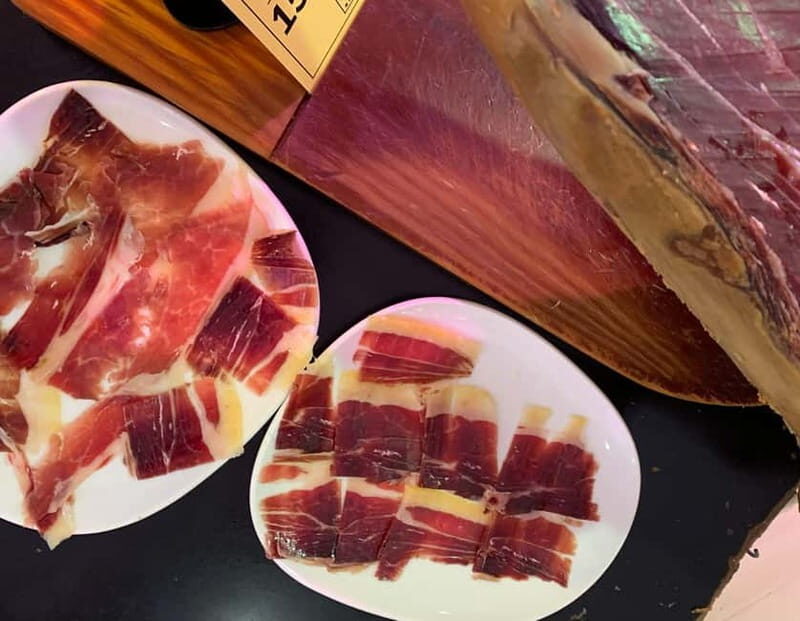 Barcelona Street Food Tour: Boqueria Market & Barrio Gotico - Key Points