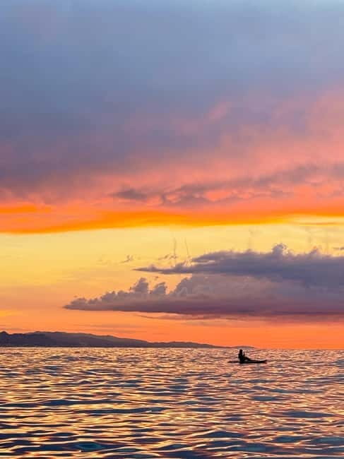 Barcelona: Sunrise Paddleboard Tour with Photos & Breakfast - Pricing and Value