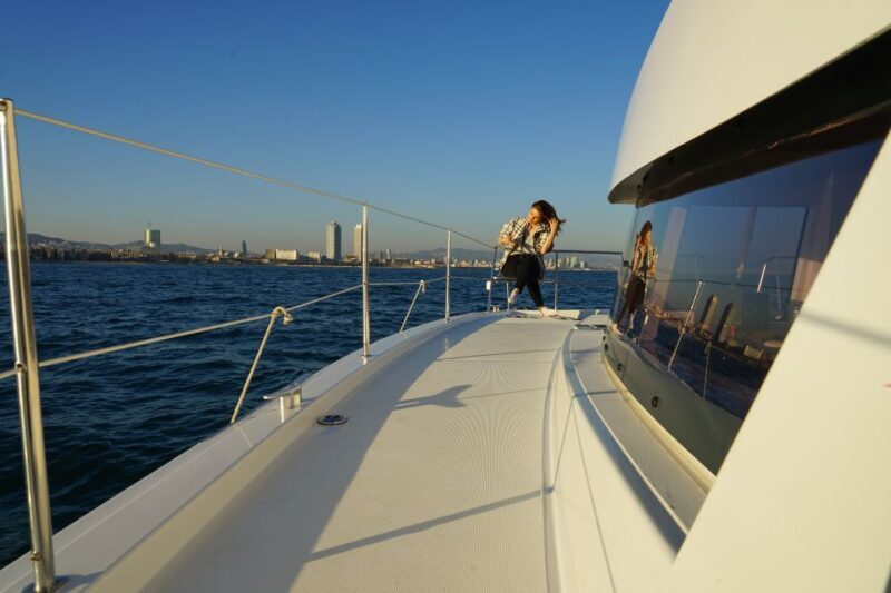 Barcelona: Sunset Catamaran Experience w/ optional Dinner - Practical Details