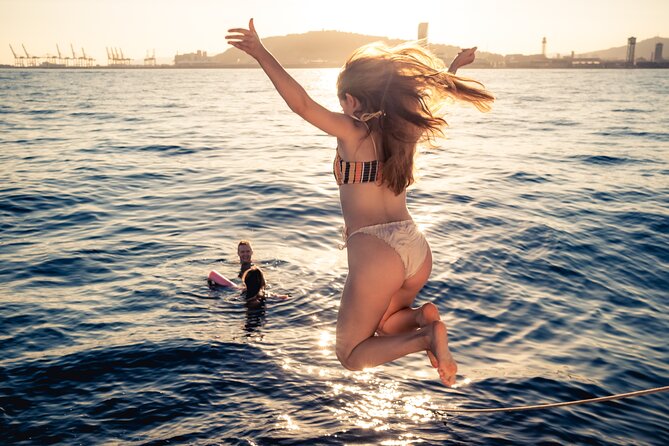 Barcelona Sunset Cruise with Light Snacks and Open Bar - Group Dynamics: The Social Element