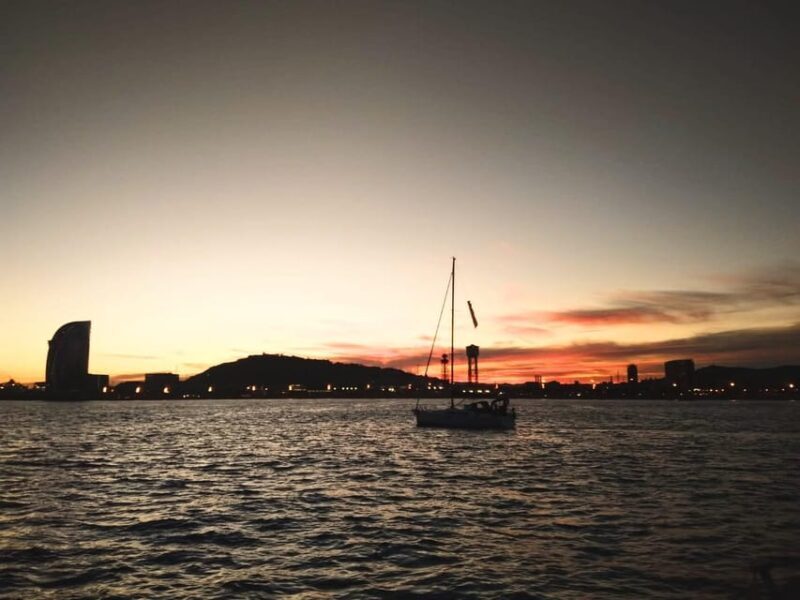 Barcelona: Sunset Sailing Tour with Tapas and Open Bar - FAQ