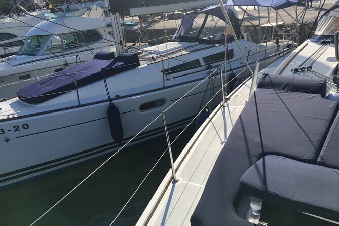 Barcelona Sunset Sailing with Open Bar of Cava and Snacks - Who Should Consider This Tour?