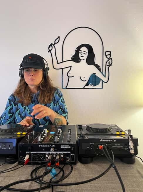 Barcelona: Tarot Reading, Paint &Wine! - What Is This Experience Really About?