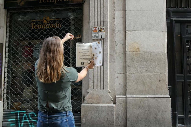 Barcelona: The Search for the Snake Stone City Treasure Hunt - Exploring the Itinerary: What to Expect