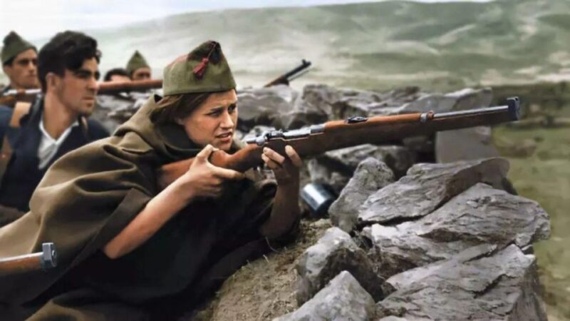 Barcelona: The Spanish Civil War Historical Walking Tour - The Experience in Detail