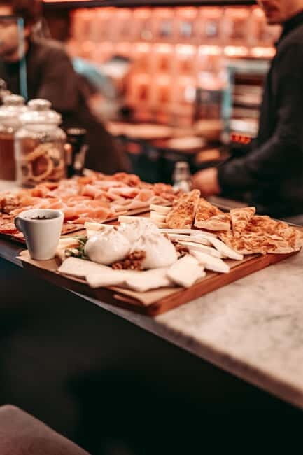 Barcelona: Tipsy Tapas & History Tour in the Gothic Quarter - Key Points