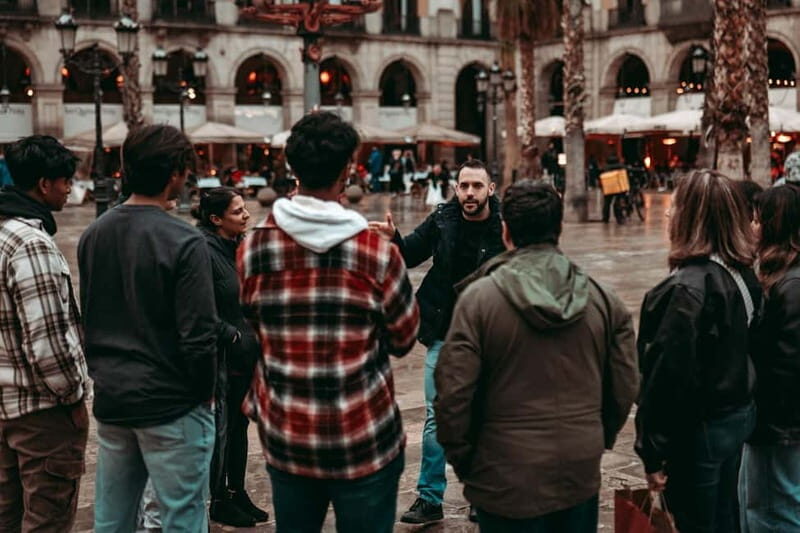 Barcelona: Tipsy Tapas & History Tour in the Gothic Quarter - A Closer Look: What the Tour Offers