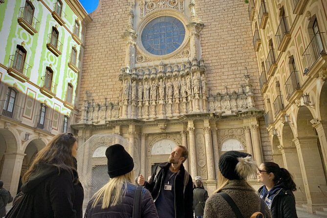 Barcelona to Montserrat: Guided Tour & Return Bus Transfers - Final Thoughts: Is This Tour Right for You?