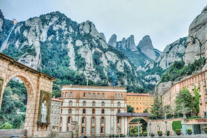 Barcelona to Montserrat: Guided Tour & Return Bus Transfers - FAQs