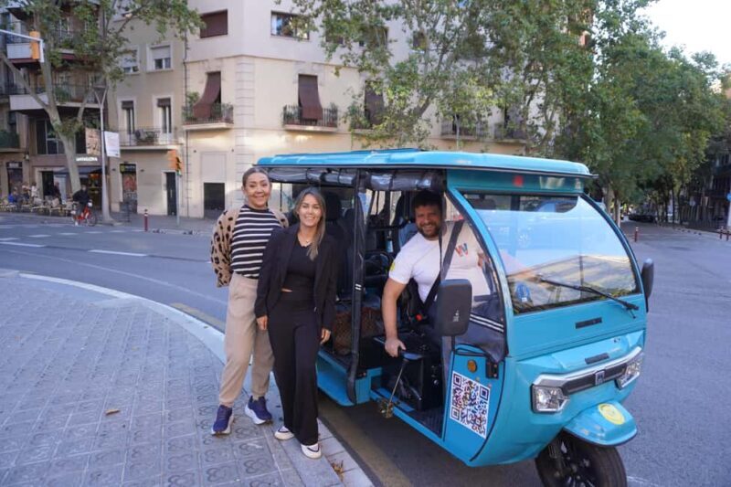 Barcelona: Tour by electric tuk tuk - The Experience: What’s It Like to Tour Barcelona by Electric Tuk Tuk?