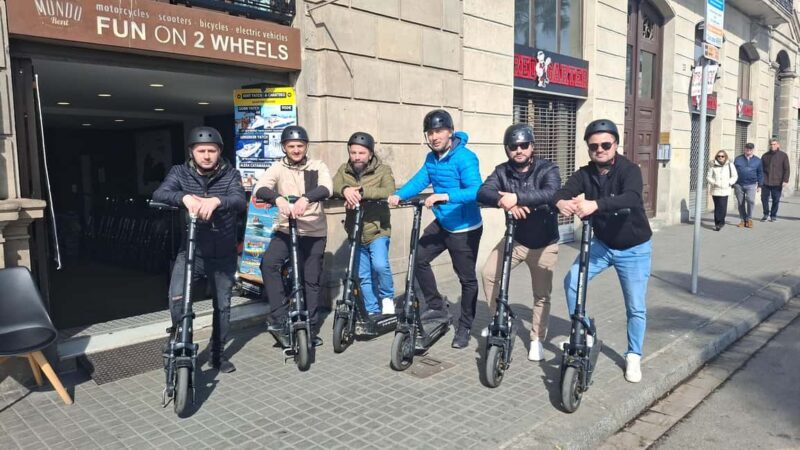 Barcelona: Tour history on scooters and e-bikes with discount cards - Who Would Love This Tour?