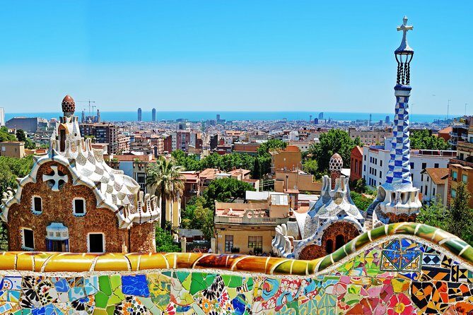 Barcelona VIP Private Tour: Sagrada Familia, Park Güell & Pedrera - Key Points