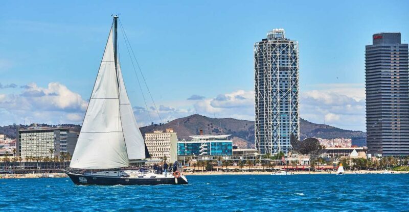 Barefoot: Private sailing cruise in Barcelona - Practical Details and What to Bring