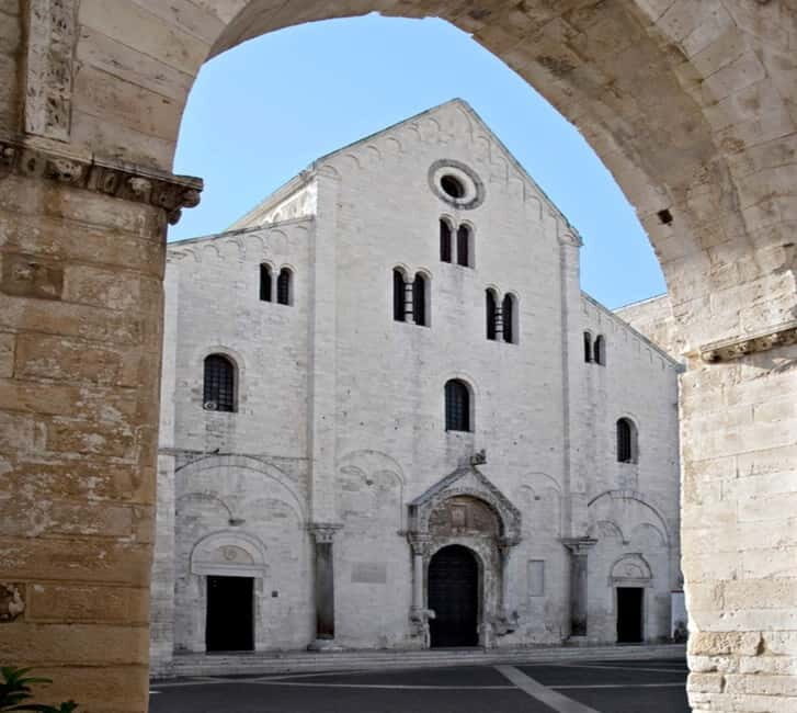 Bari: Basilica of Saint Nicholas, Museum, Focaccia Tasting - A Closer Look at the Tour Experience