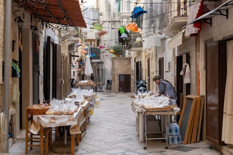 Bari: Guided Bike Tour with Gelato Tasting - Key Points