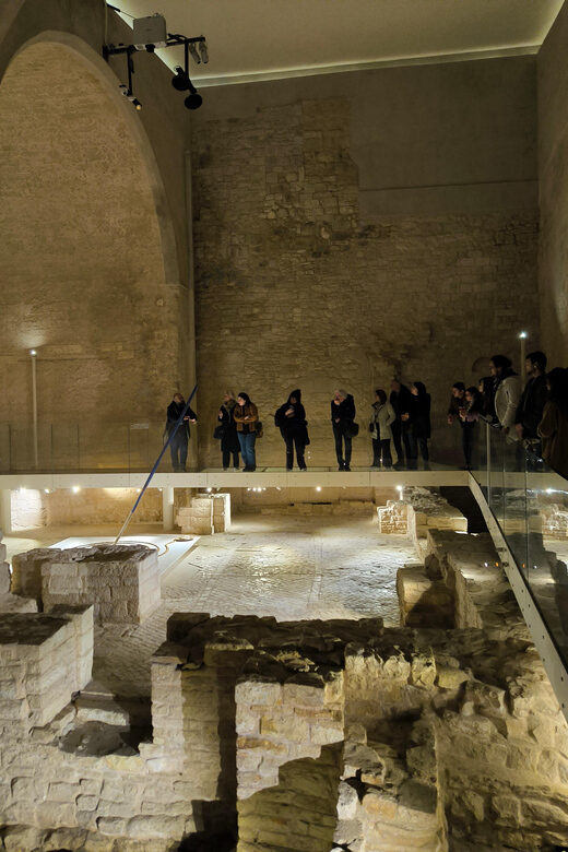 Bari: Guided Tour with archaeologist - Key Points
