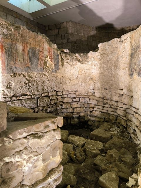 Bari: Guided Tour with archaeologist - A Closer Look at the Experience