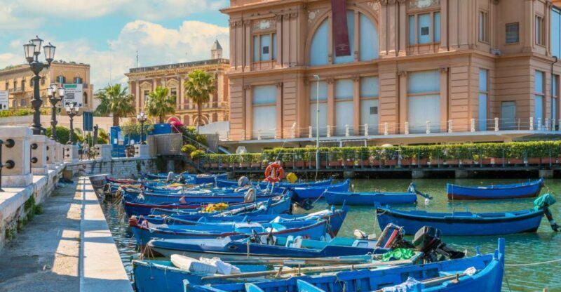 Bari: Guided Walking Tour with A Special Treat - Walking Through Bari: What to Expect