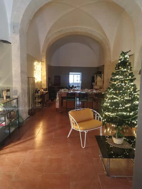 Bari: narrated extra virgin olive oil tasting with aperitif - An In-Depth Look at the Olive Oil Tasting Experience