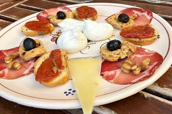 Bari Night Walking Tour with Authentic Tasting (Private Tour) - What Makes This Tour Stand Out?