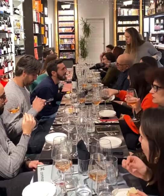 Bari: Primitivo wine tasting. A different way to discover Puglia - Key Points