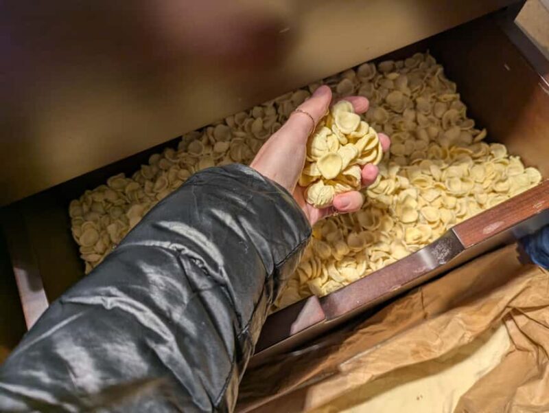 Bari: Street Food Walking Tour with a Local Guide - The Overall Experience and Group Atmosphere