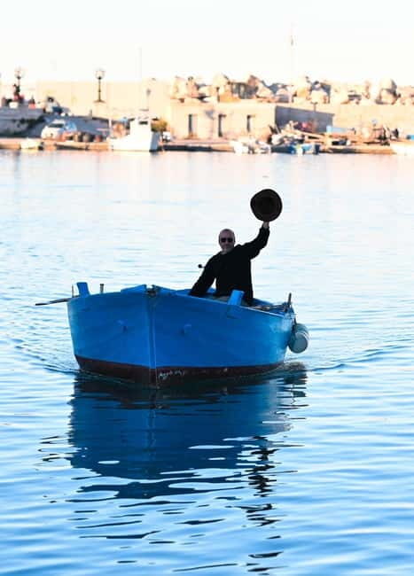 Bari:Private Boat Trip over "Gozzovigliando", fishermen boat - What to Expect on the Day