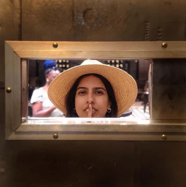 Bars Unknown: The Las Vegas Strip Bar Crawl - Key Points