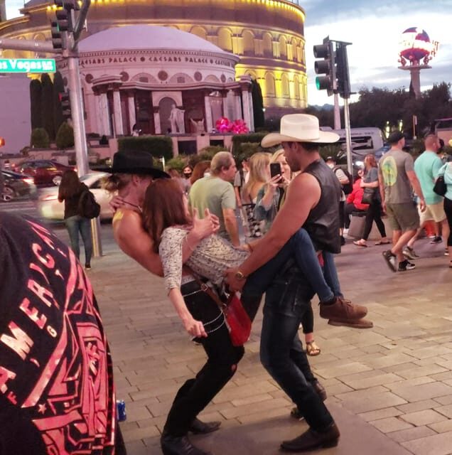 Bars Unknown: The Las Vegas Strip Bar Crawl - Who Will This Tour Suit Best?