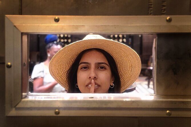 Bars Unknown: The Original Las Vegas Strip Bar Crawl - An In-Depth Look at the Tour