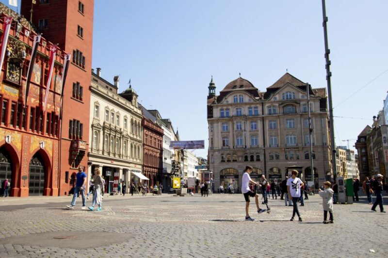 Basel: Express Walk with a Local in 60 minutes - What Travelers Say