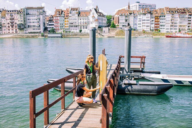 Basel Foxtrail Yellow - Basel Foxtrail Yellow: A Fun, Puzzle-Packed City Adventure