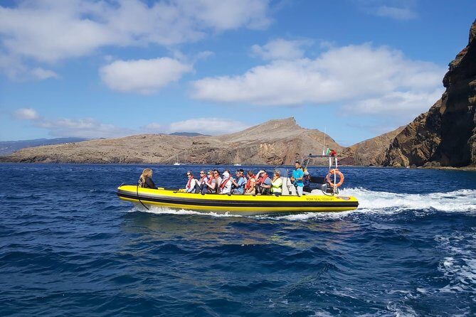 Basic Tour 1 - Shuttle (Quinta do Lorde to Cais do Sardinha) (one way) - The Experience: What You Can Expect