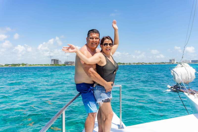 Basic Tour Isla Mujeres and Open bar - What to Expect from a Day on Isla Mujeres