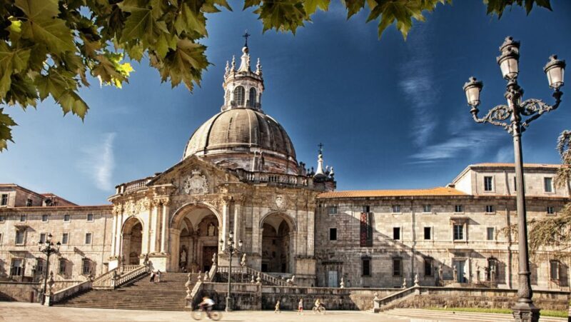 Basque Country Circuit: Guided 5-Day Trip from Bilbao - Day 2: Gaztelugatxe, Bermeo, & Gernika