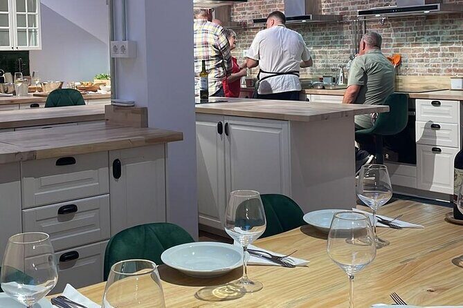 Basque Pintxos and Tapas Cooking Class in Bilbao - Key Points