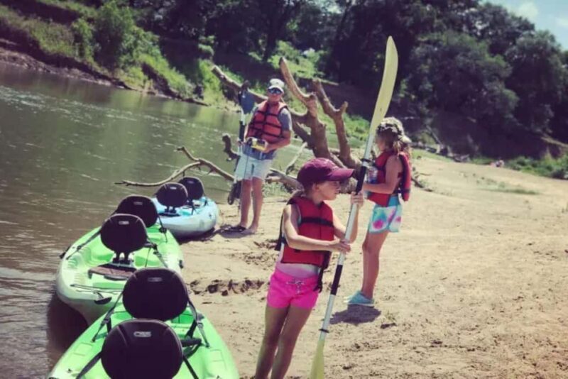 Bastrop: El Camino Real Paddle Trail Kayak and Canoe Rental - The Gear and What’s Included