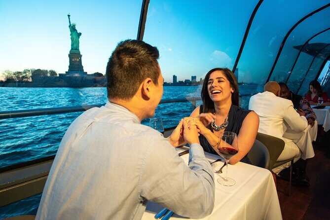 Bateaux New York Dinner Cruise - An In-Depth Look at the Experience