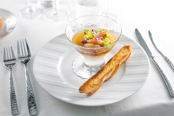 Bateaux Parisiens Seine River Gourmet Lunch & Sightseeing Cruise - Practical Tips for Your Experience