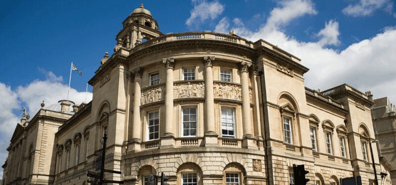 Bath : 2 Hour Historic Walking Tour With An App - Who Should Consider This Tour?
