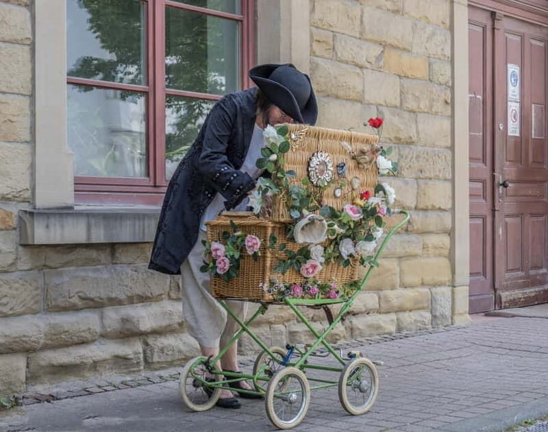 Bathers, doctors, pharmacists - a healing adventure tour through Ludwigsburg - Key Points