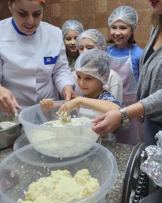 Batumi: Cook Georgian Khachapuri in Batumi - What to Expect on the Cooking Class
